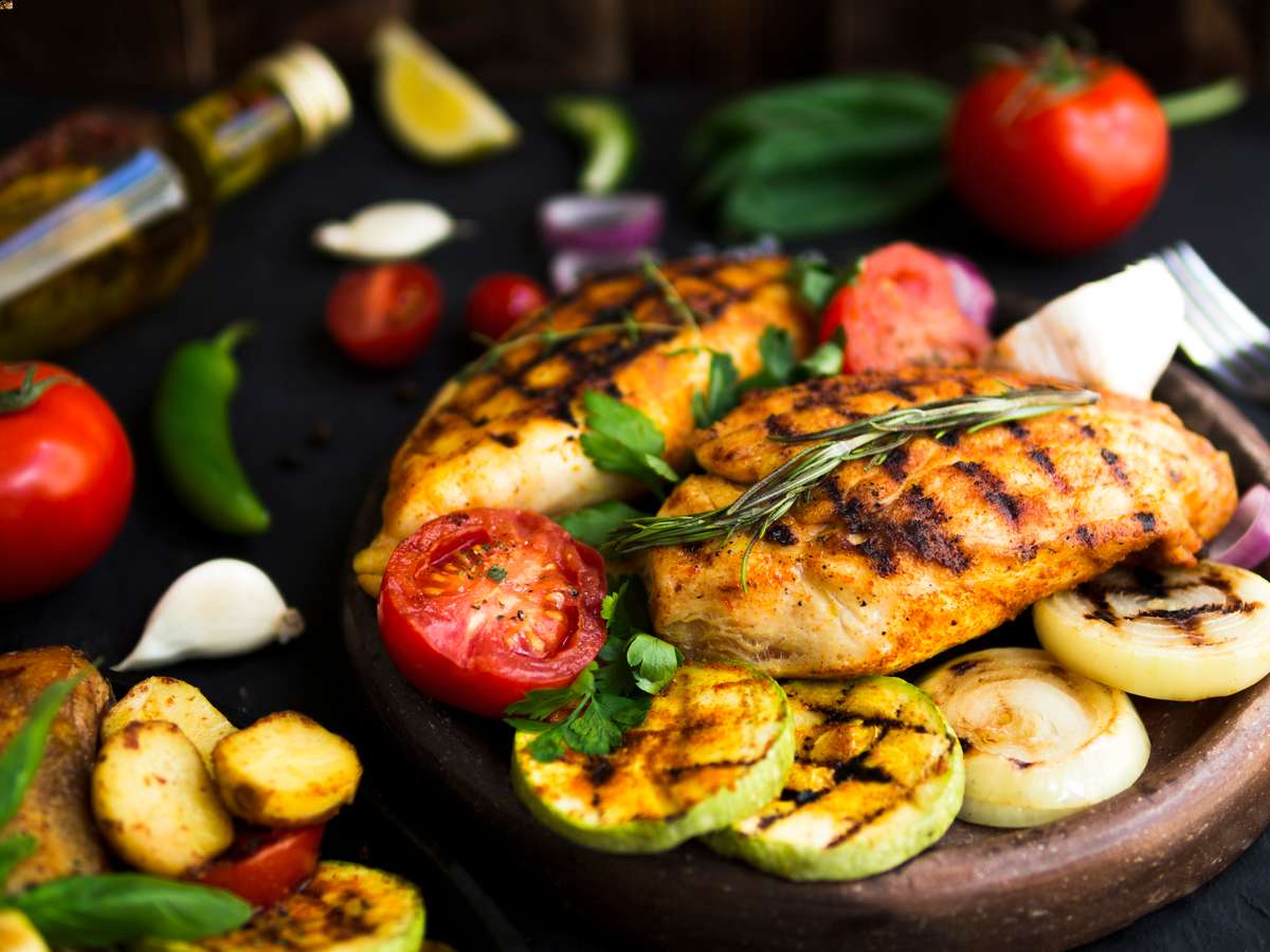 pieczony filet z kurczaka z warzywami